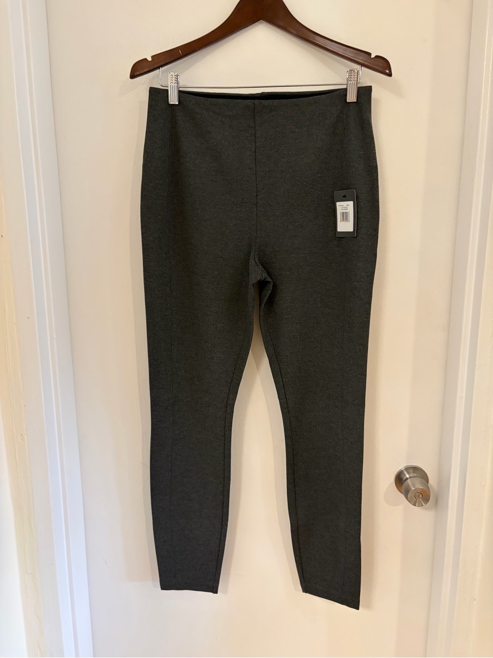 Lysse Dark Gray Ponte Leggings Size Large